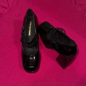 Dream Pairs Glossy Black Chunky Platform Heels